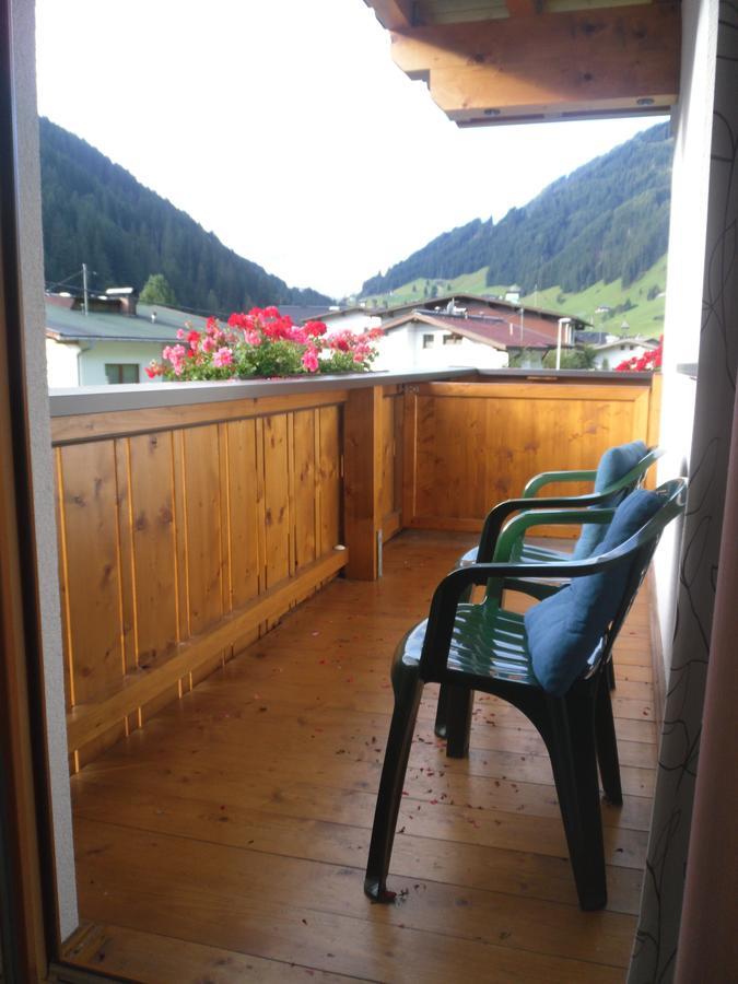 Bed and Breakfast Gruenwaldhof Тукс Екстер'єр фото