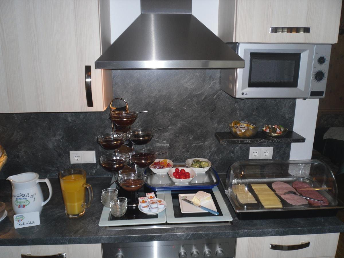 Bed and Breakfast Gruenwaldhof Тукс Екстер'єр фото